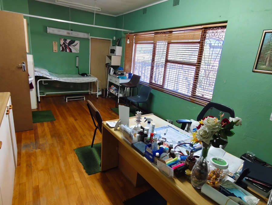 Commercial Property for Sale in Amstelhof Western Cape